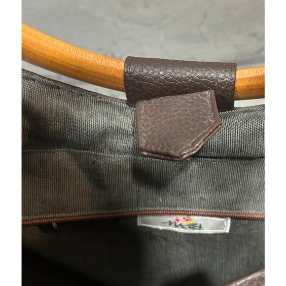 Mad by Design Striped Tote with Wooden Handles - Picture 6 of 6